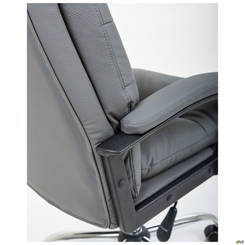 Кресло руководителя Armani кожзам серый (A555342)
