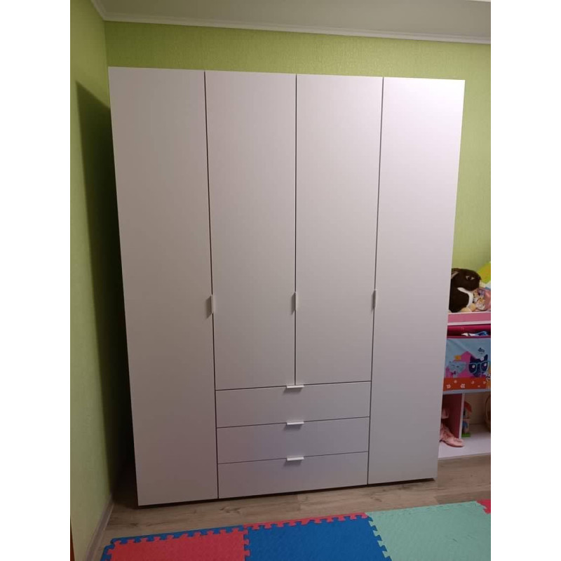 Распашной шкаф для одежды Гелар Белый 4 ДСП 155х49,5х203,4 (80397642)