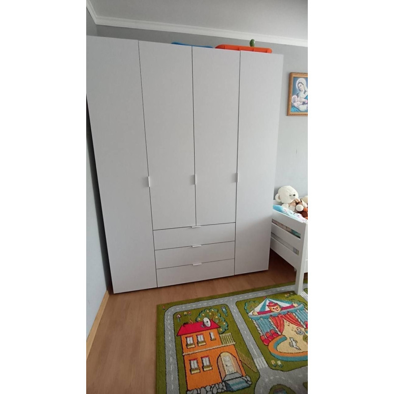 Распашной шкаф для одежды Гелар Белый 4 ДСП 155х49,5х203,4 (80397642)